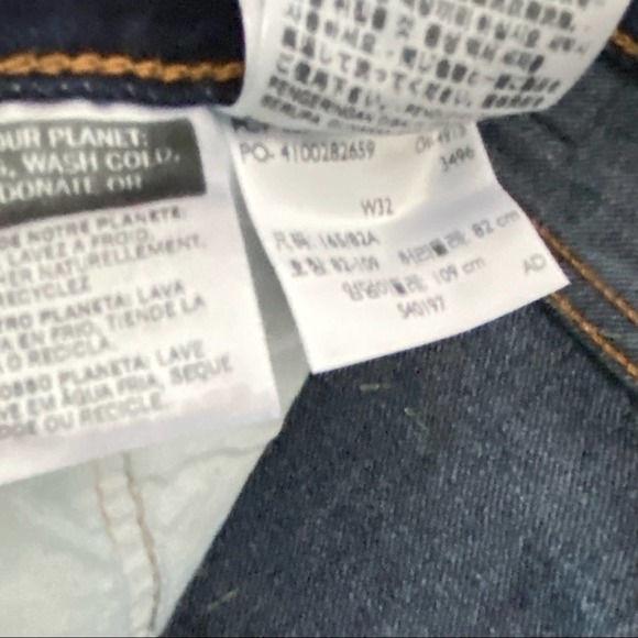 LEVI’S  Original Fit 501 Button Fly Dark Rinsed Cut Off Denim Short Size 32 - Picture 10 of 11